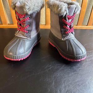 Old Navy Little Girls Gray/Pink Snow Boots